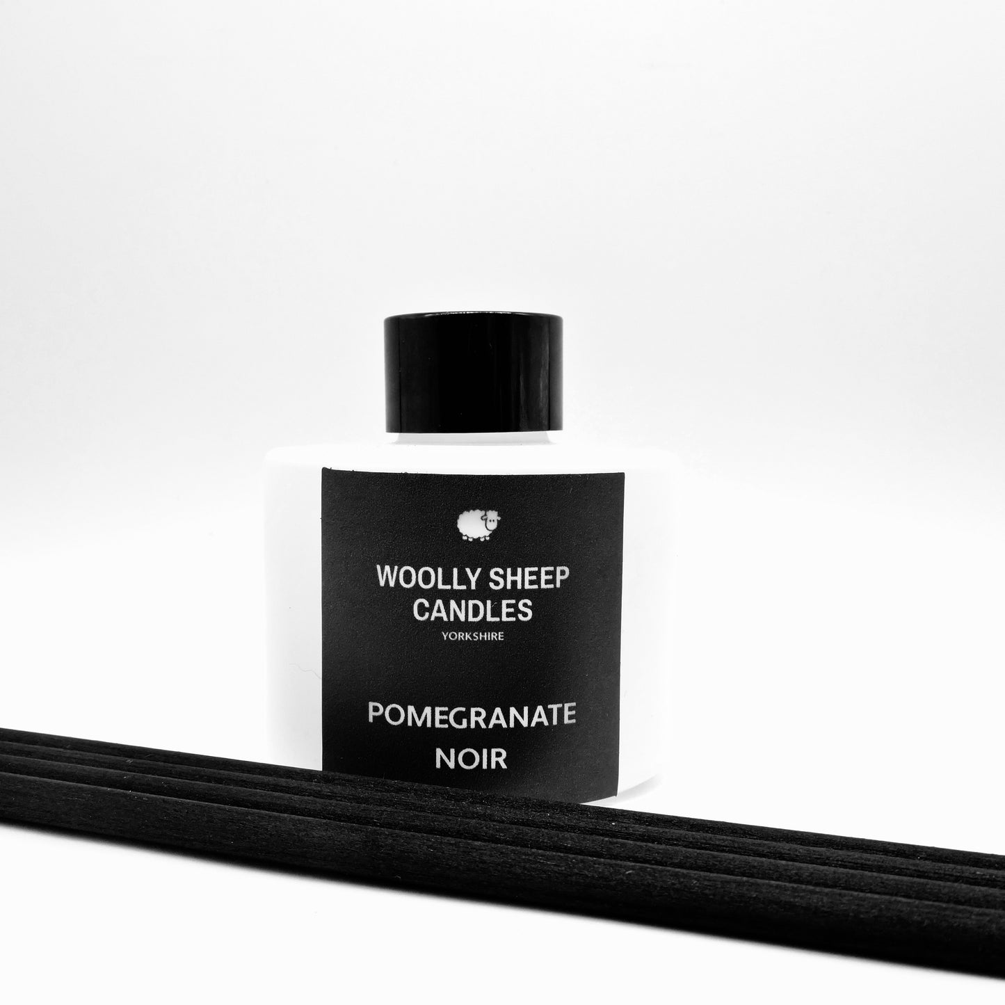POMEGRANATE NOIR  DIFFUSER WITH REEDS - CHILLED OUT